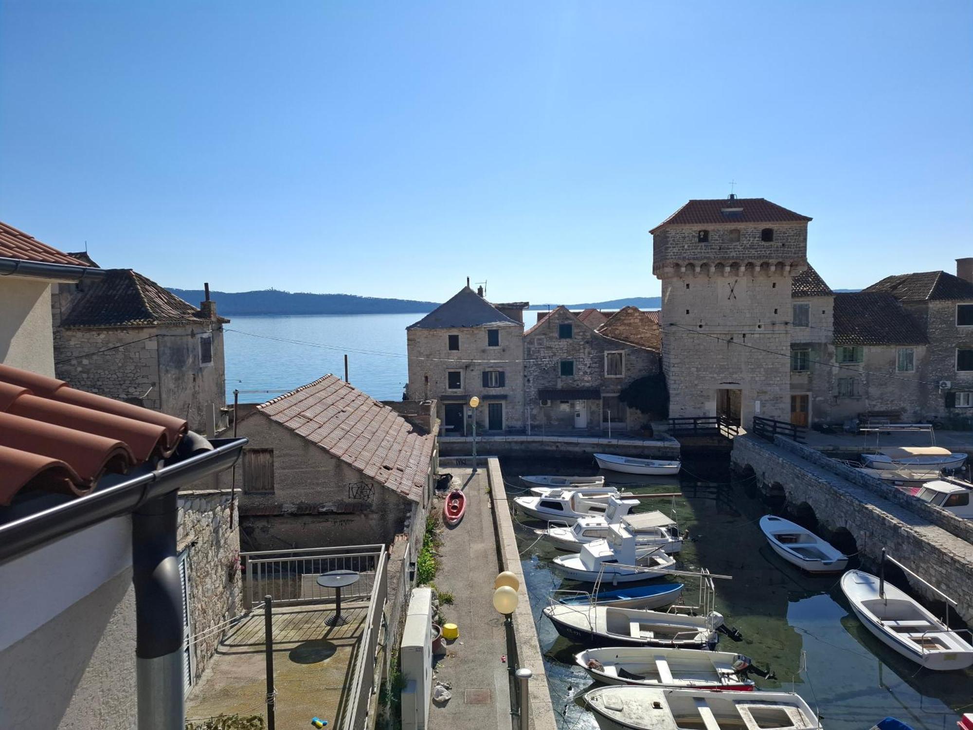 Apartment Kastilac Kaštela Zewnętrze zdjęcie